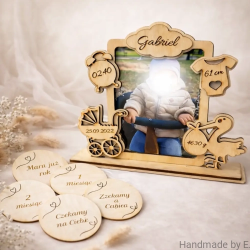 klasyczny_zestaw_pierwsze_chwile_maluszka_metryczka_karty_kamienie_milowe