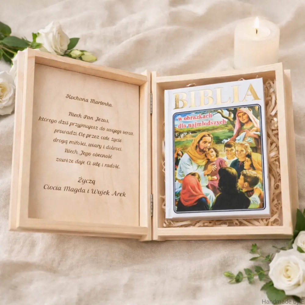 dedykacja-pamiatka-komunijna-w-pudelku-biblia-dla-dziecka