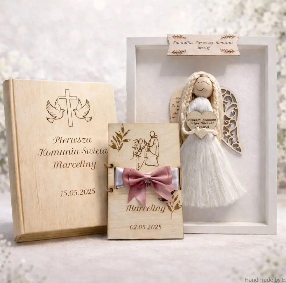 prezent-komunijny-premium-dla-dziewczynki-aniol-biblia-personalizacja.webp