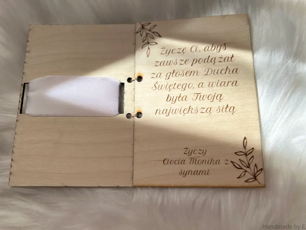 kartka-bierzmowanie-drewniana-z-grawerem-chrzescijanska
