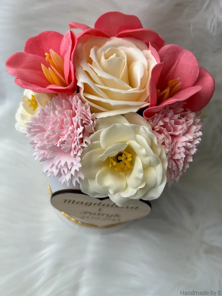 flowerbox_na_wesele_prezent_dla_pary_mlodej_wieczne_kwiaty