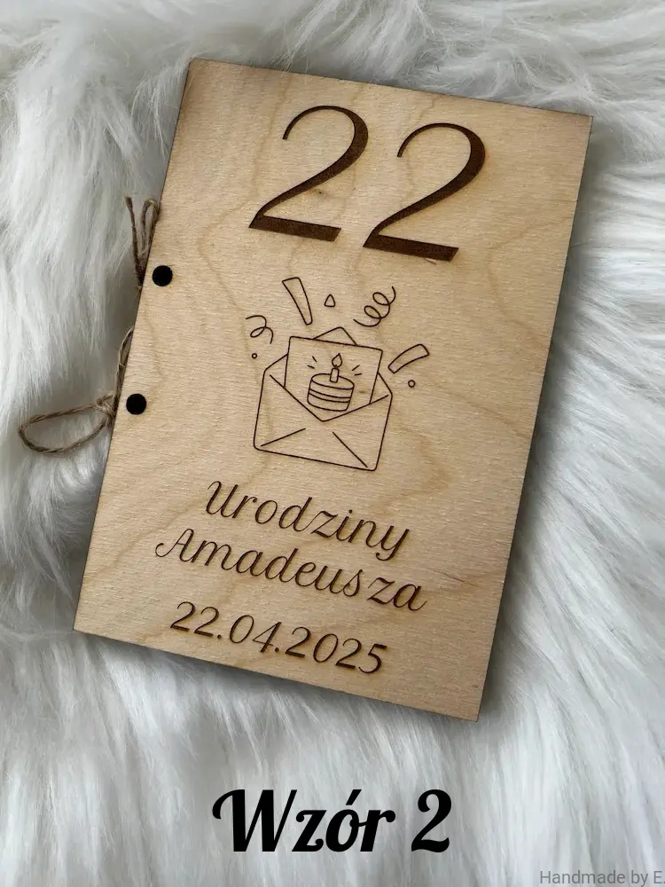 drewniana kartka urodzinowa z personalizowanym grawerem na prezent