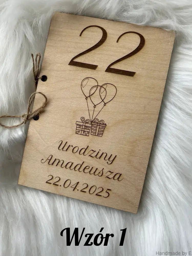 drewniana kartka urodzinowa z personalizowanym grawerem na pamiątkę