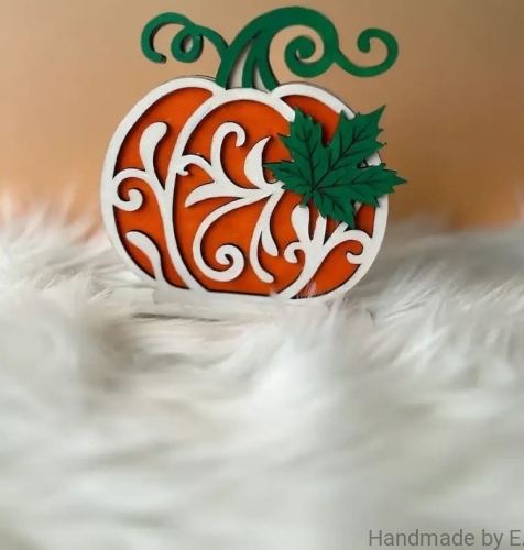 dynia_stojaca_malowana_ozdoba_jesien.jpg