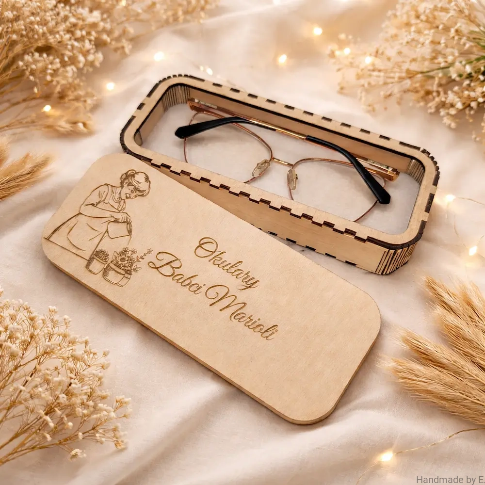 personalizowane-drewniane-etui-na-okulary-dla-babci-grawer