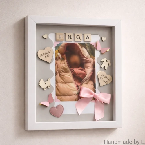 metryczka_dla_dziewczynki_na_ścianie